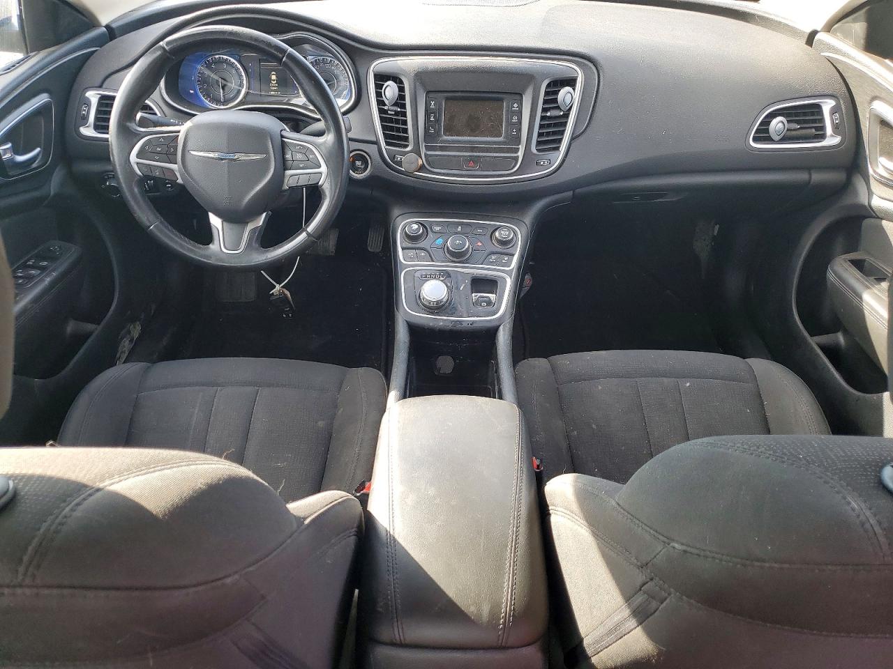 2016 CHRYSLER 200 LIMITED photo 8
