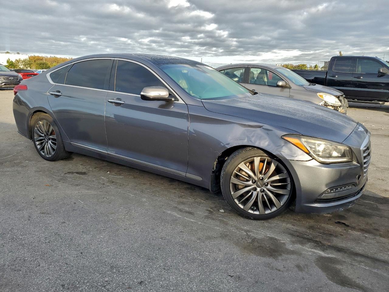 2015 HYUNDAI GENESIS 5.0L photo 4