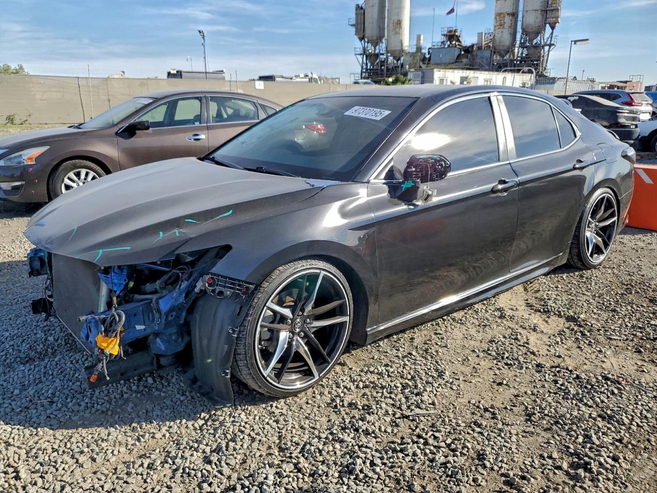 2018 TOYOTA CAMRY