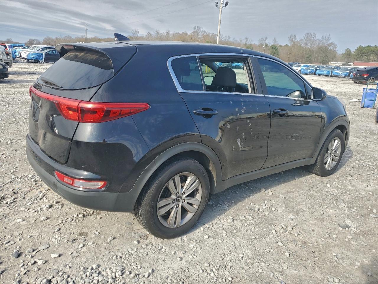 2017 KIA SPORTAGE LX photo 3