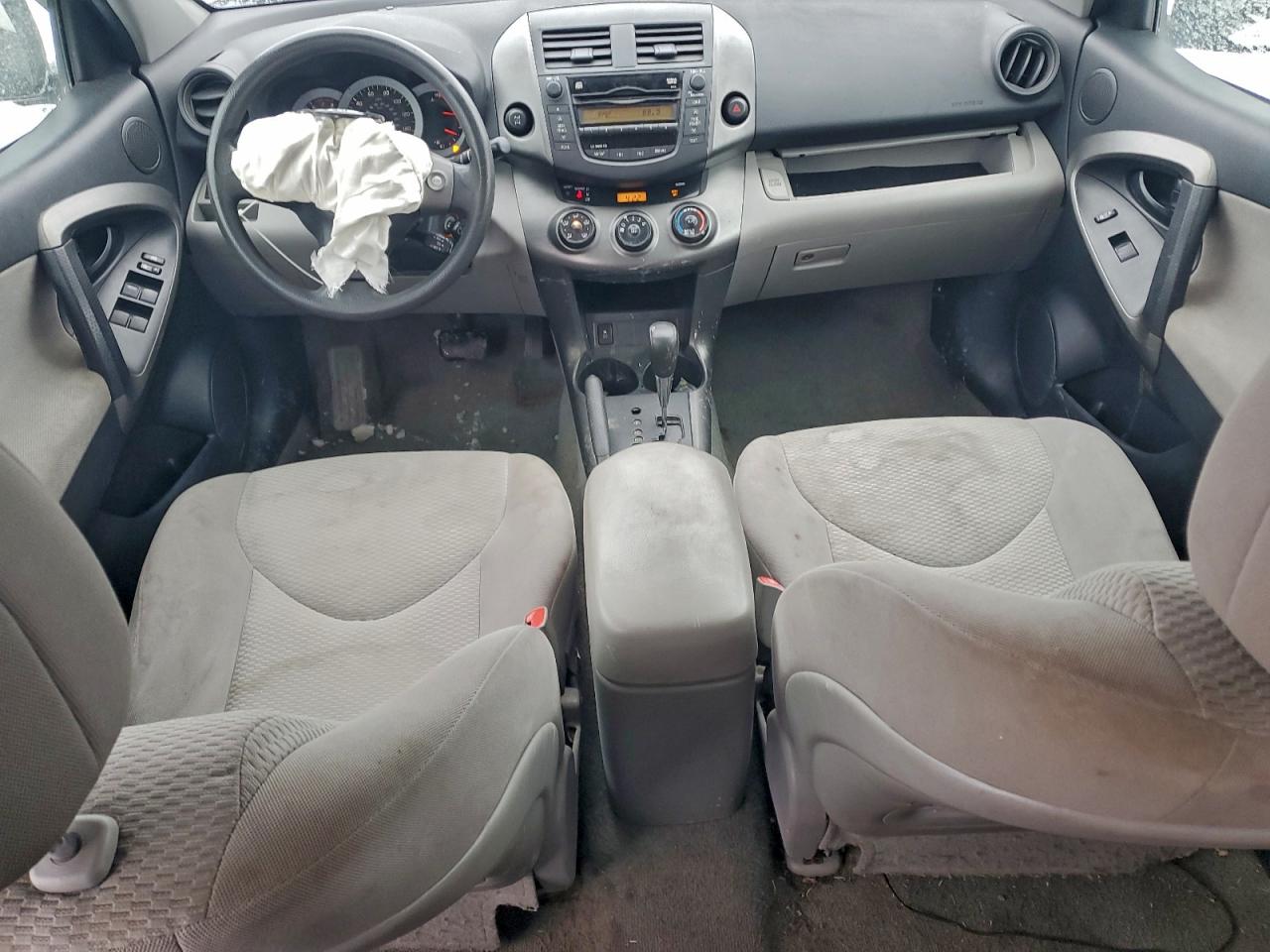 2011 TOYOTA RAV4 photo 22