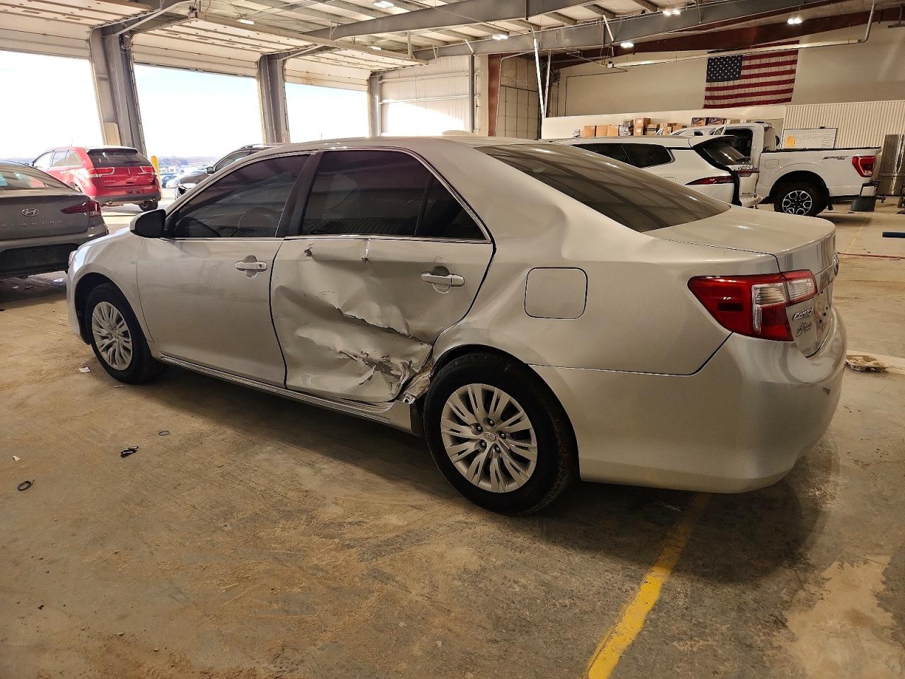 2012 TOYOTA CAMRY BASE photo 4