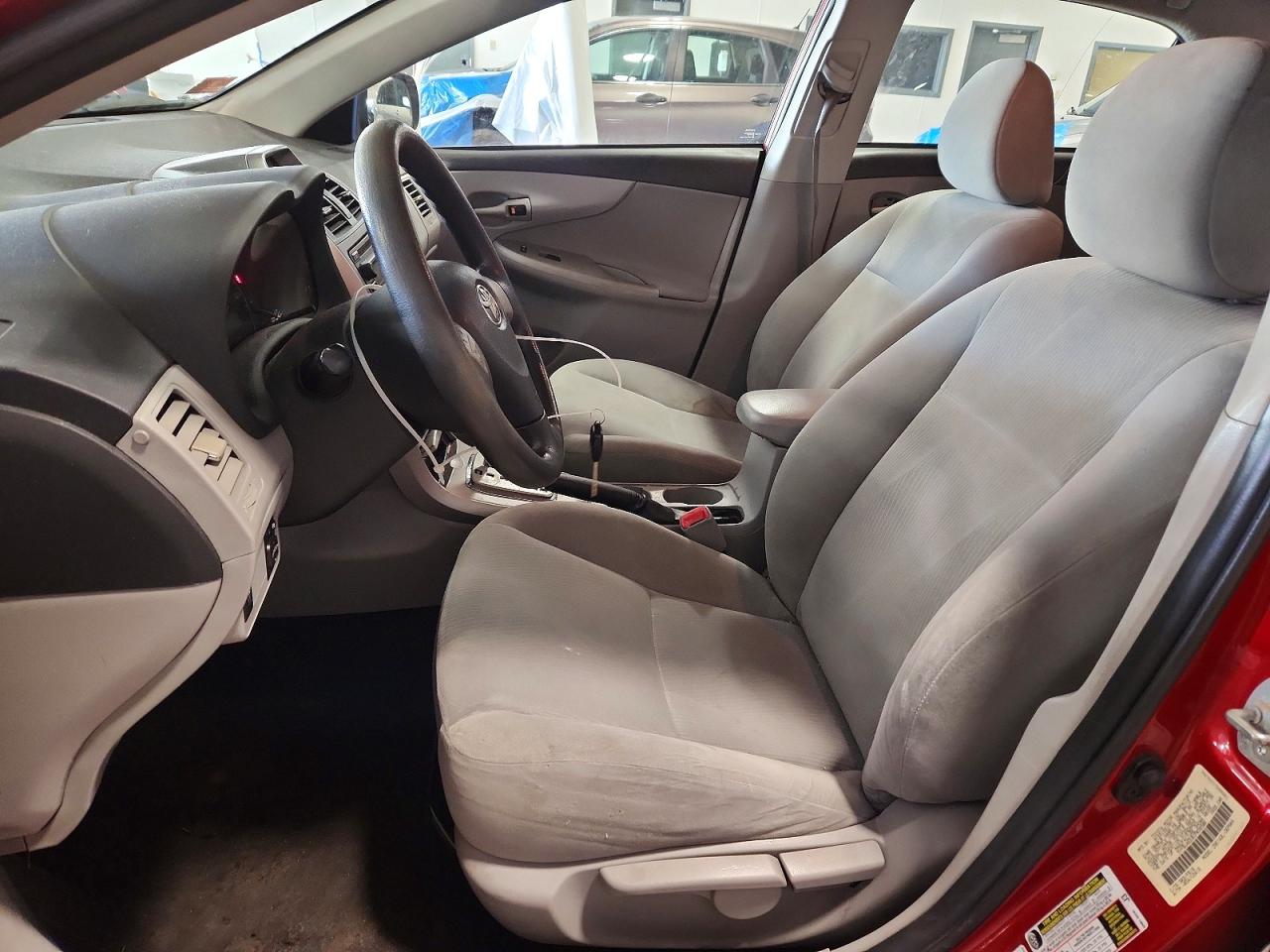 2012 TOYOTA COROLLA BASE photo 7