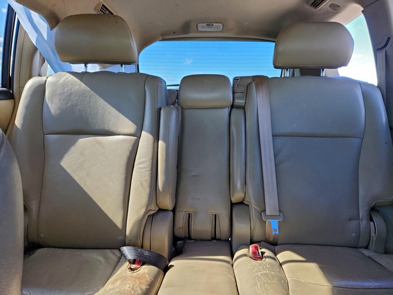 2013 TOYOTA HIGHLANDER BASE photo 10