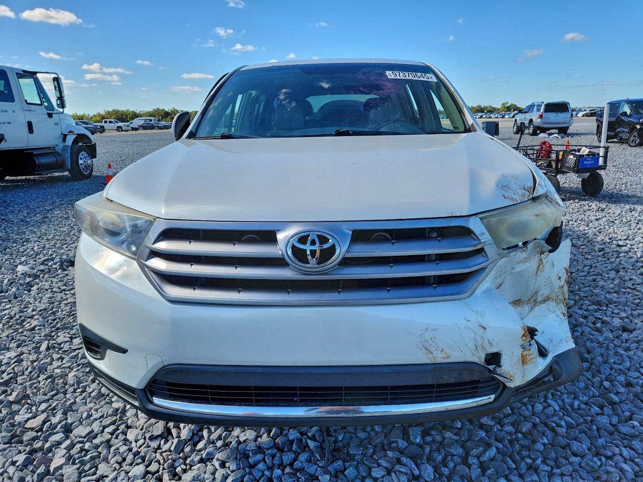 2013 TOYOTA HIGHLANDER BASE photo 5