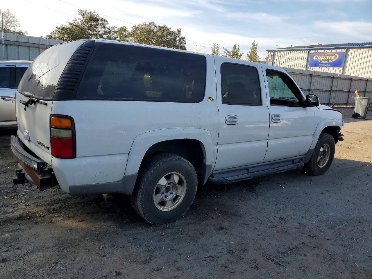 2004 CHEVROLET SUBURBAN K1500 photo 3
