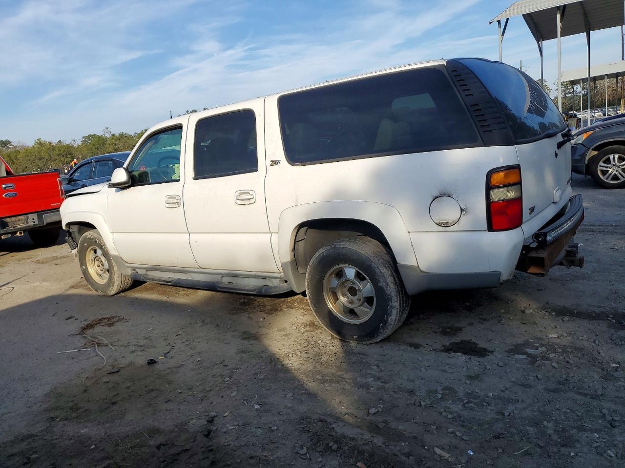 2004 CHEVROLET SUBURBAN K1500 photo 2