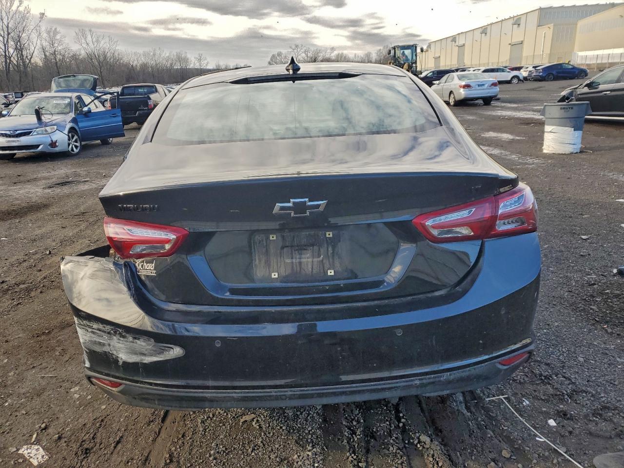 2020 CHEVROLET MALIBU LT photo 6