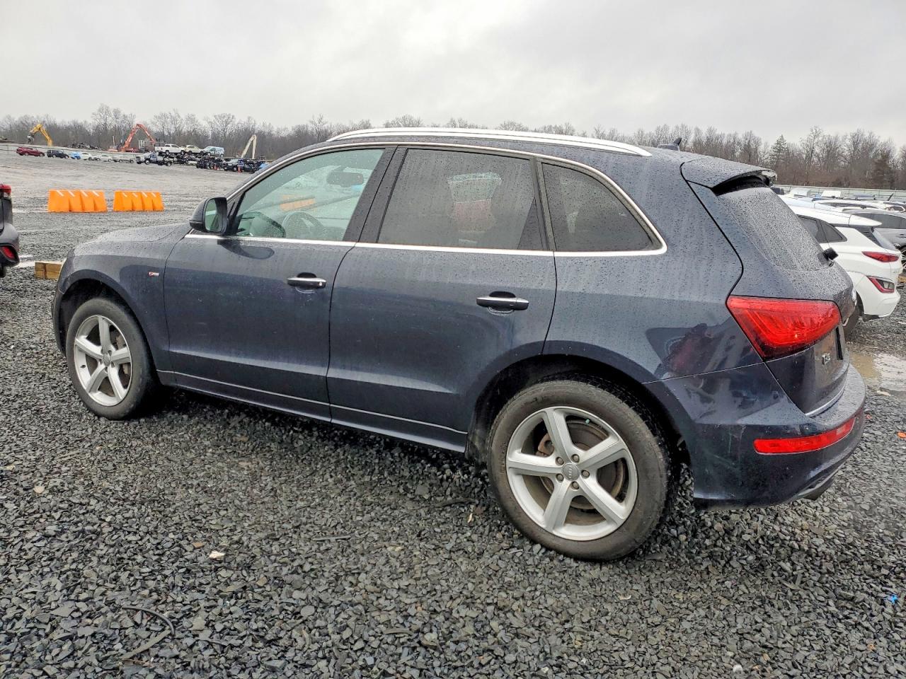 2017 AUDI Q5 PREMIUM PLUS photo 2