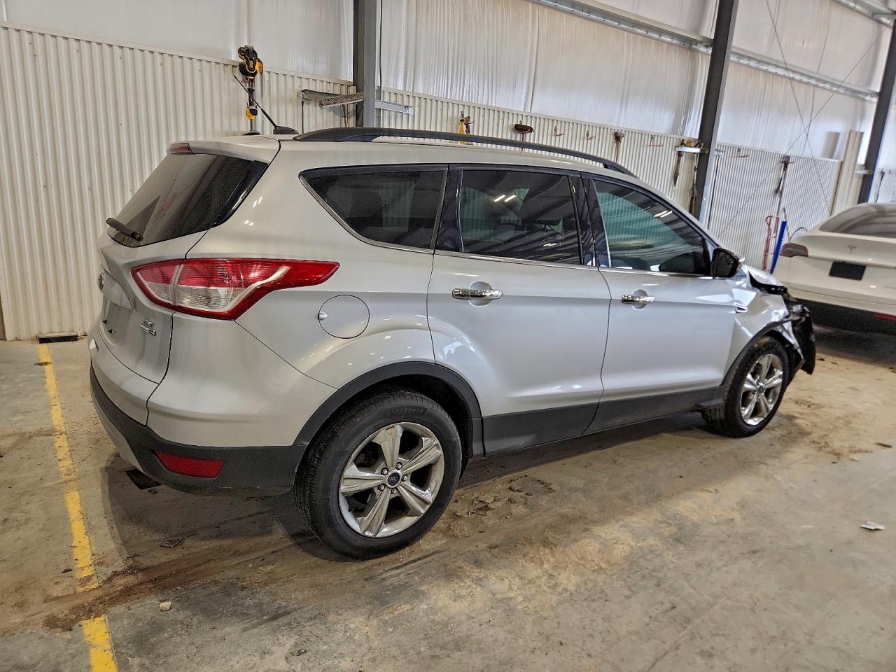 2016 FORD ESCAPE SE photo 5