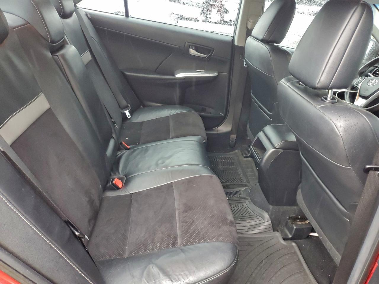 2012 TOYOTA CAMRY SE photo 19