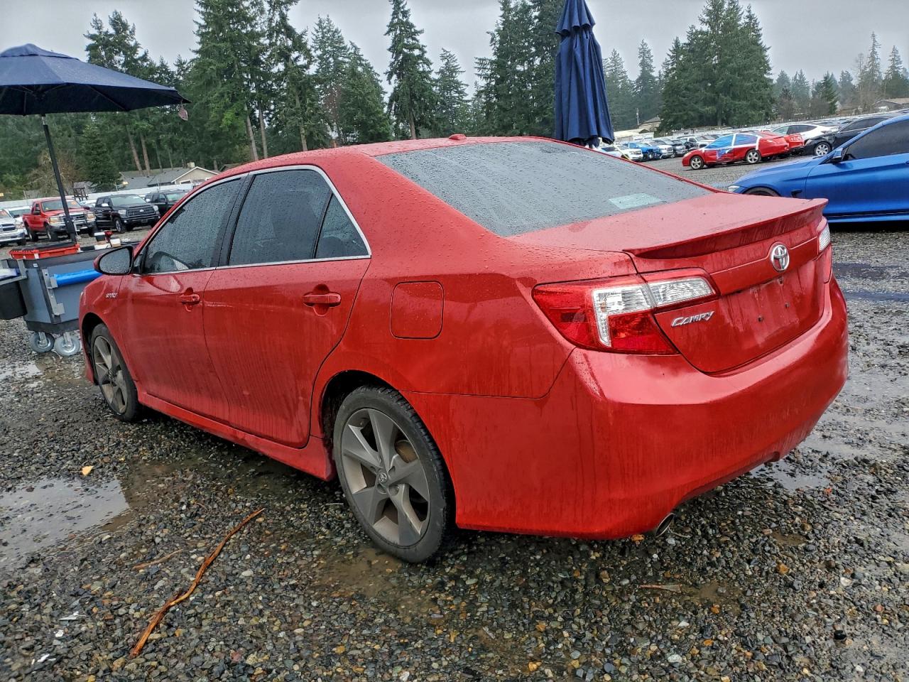 2012 TOYOTA CAMRY SE photo 3