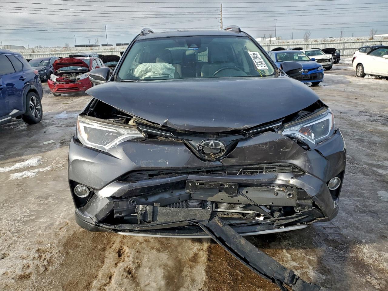 2017 TOYOTA RAV4 XLE photo 9