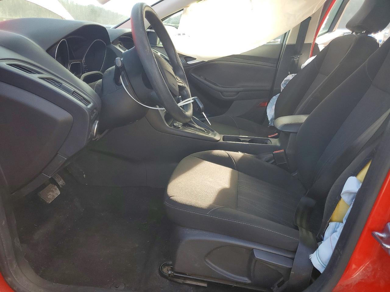 2017 FORD FOCUS photo 7