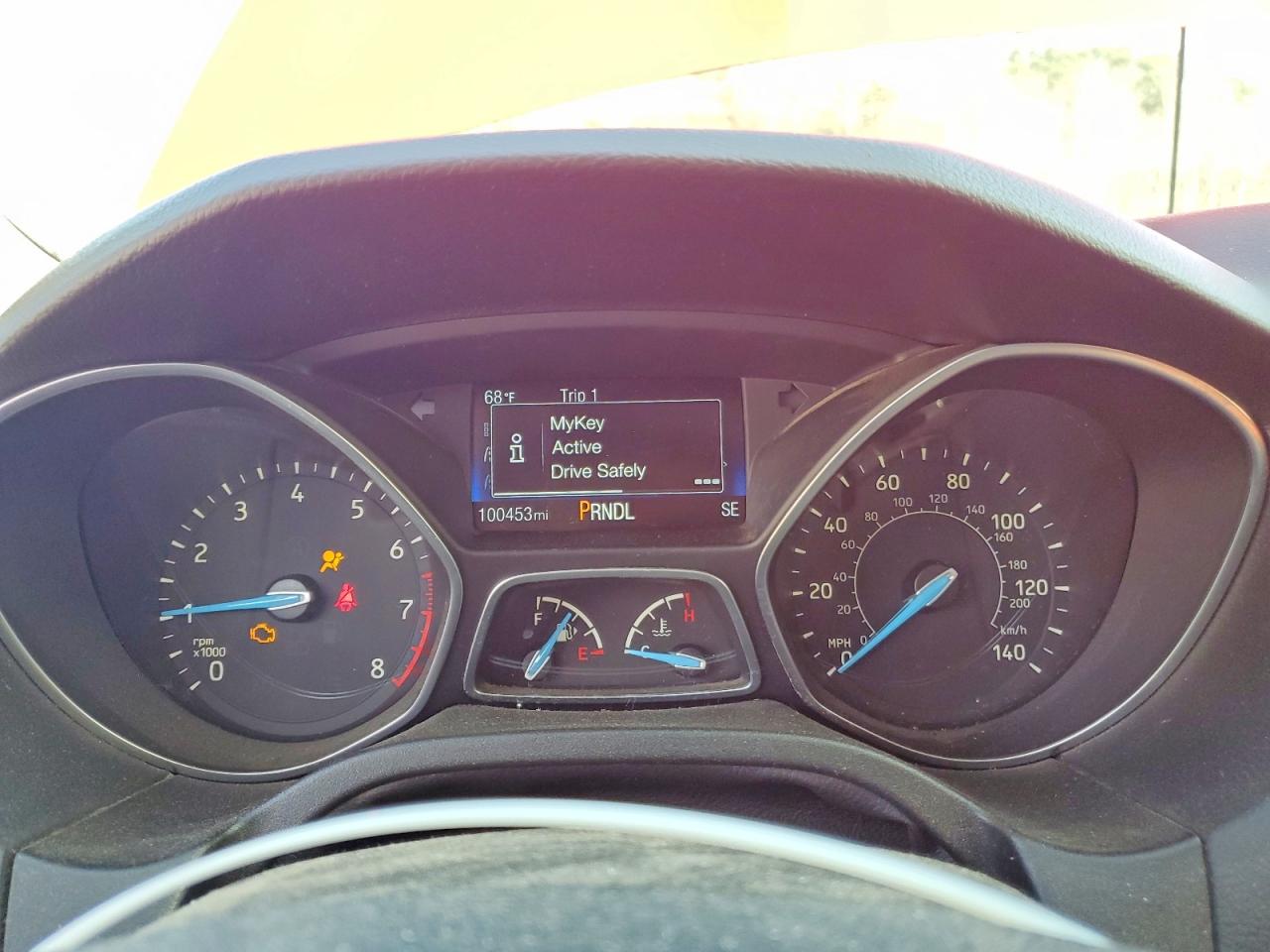 2017 FORD FOCUS photo 9