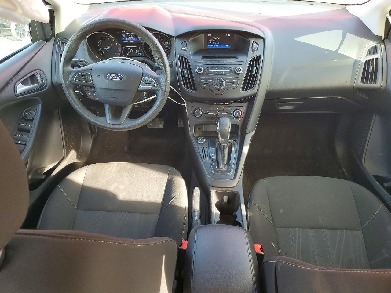 2017 FORD FOCUS photo 8