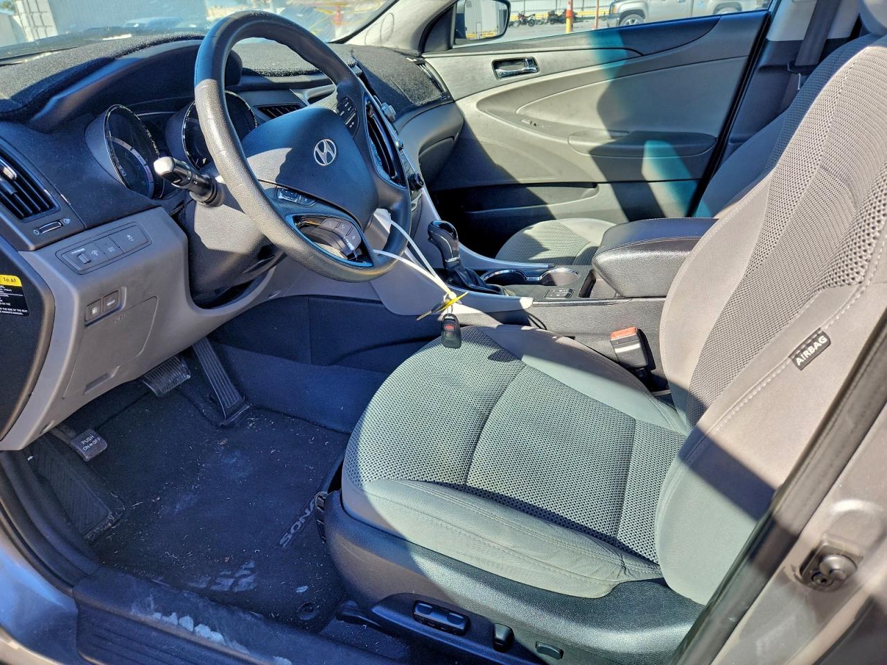 2013 HYUNDAI SONATA GLS photo 13