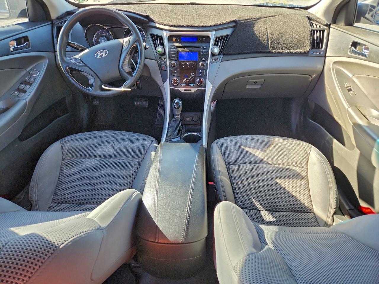 2013 HYUNDAI SONATA GLS photo 15
