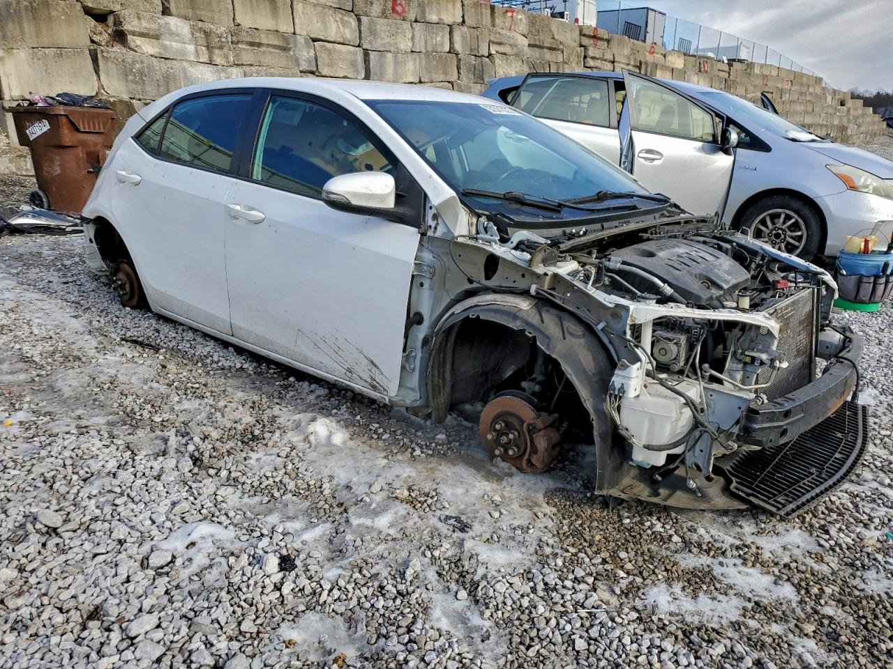 2017 TOYOTA COROLLA L photo 4