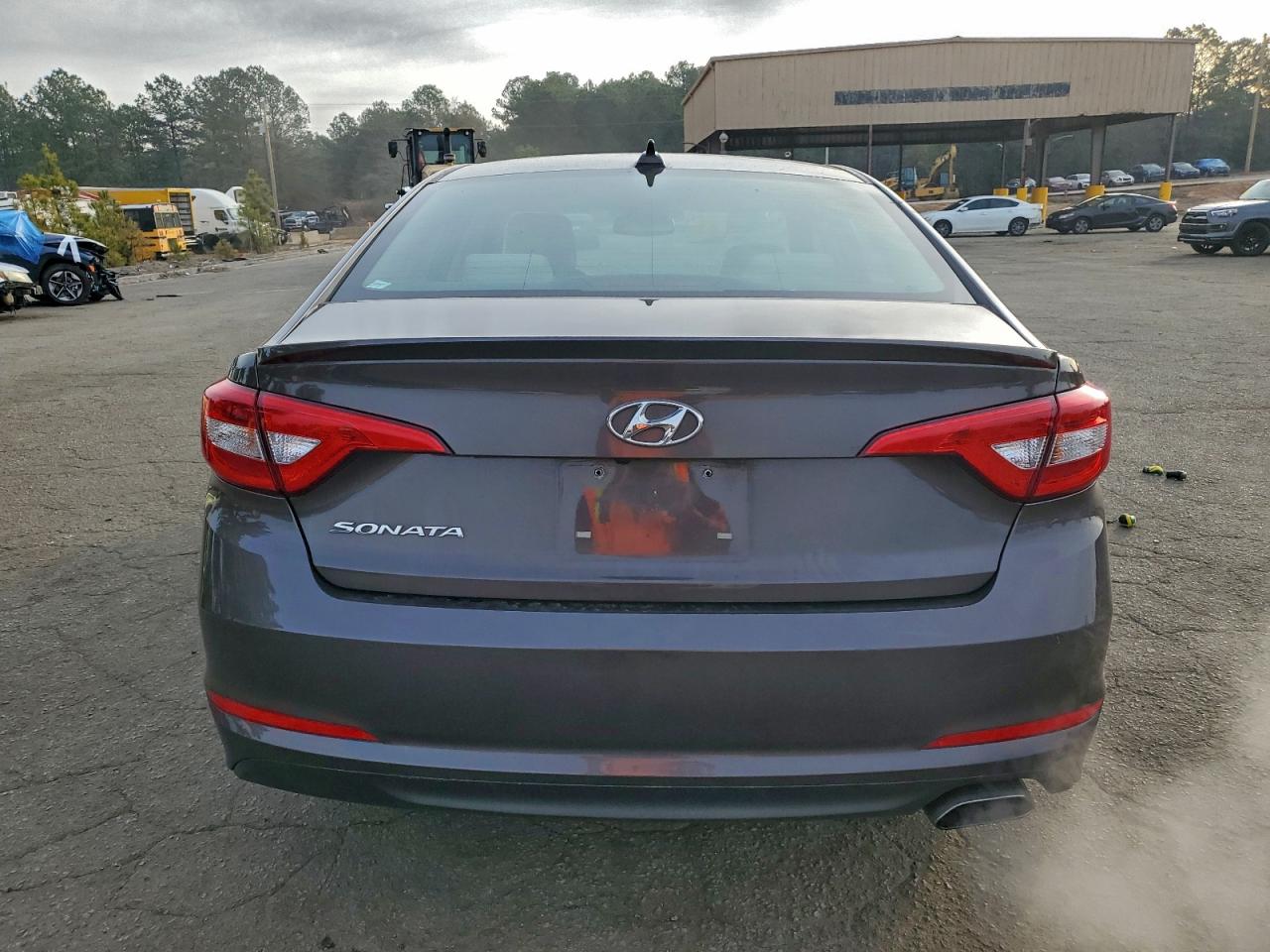 2017 HYUNDAI SONATA SE photo 11