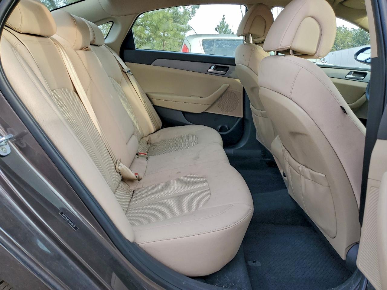 2017 HYUNDAI SONATA SE photo 19