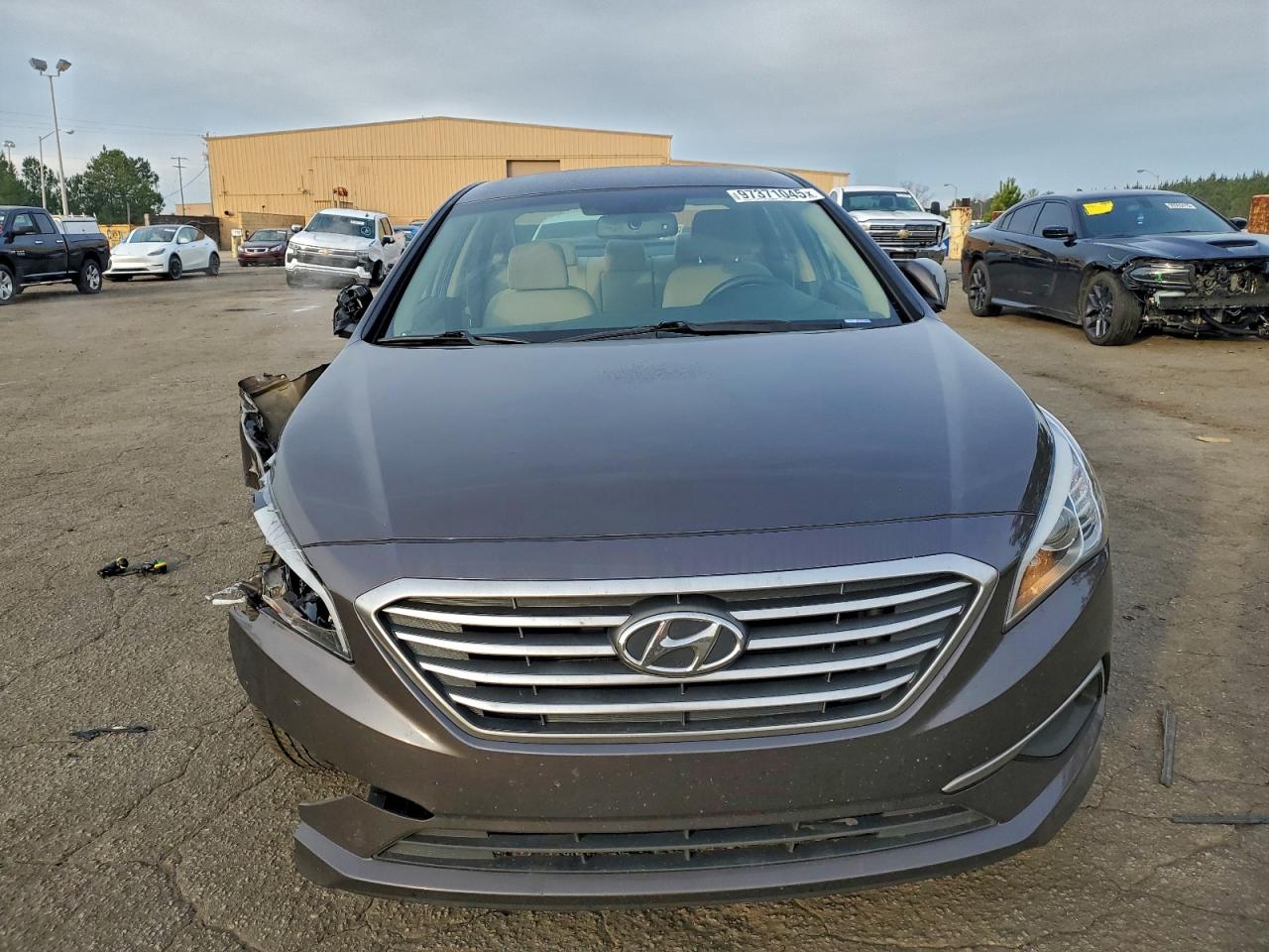 2017 HYUNDAI SONATA SE photo 9