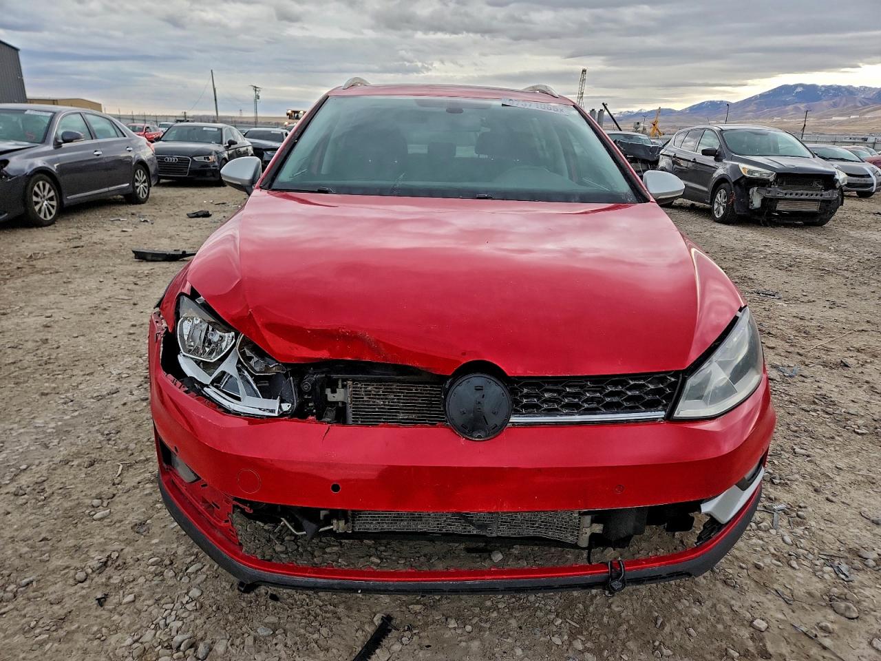 2017 VOLKSWAGEN GOLF ALLTRACK S photo 5