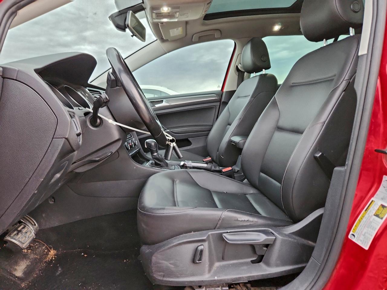 2017 VOLKSWAGEN GOLF ALLTRACK S photo 7
