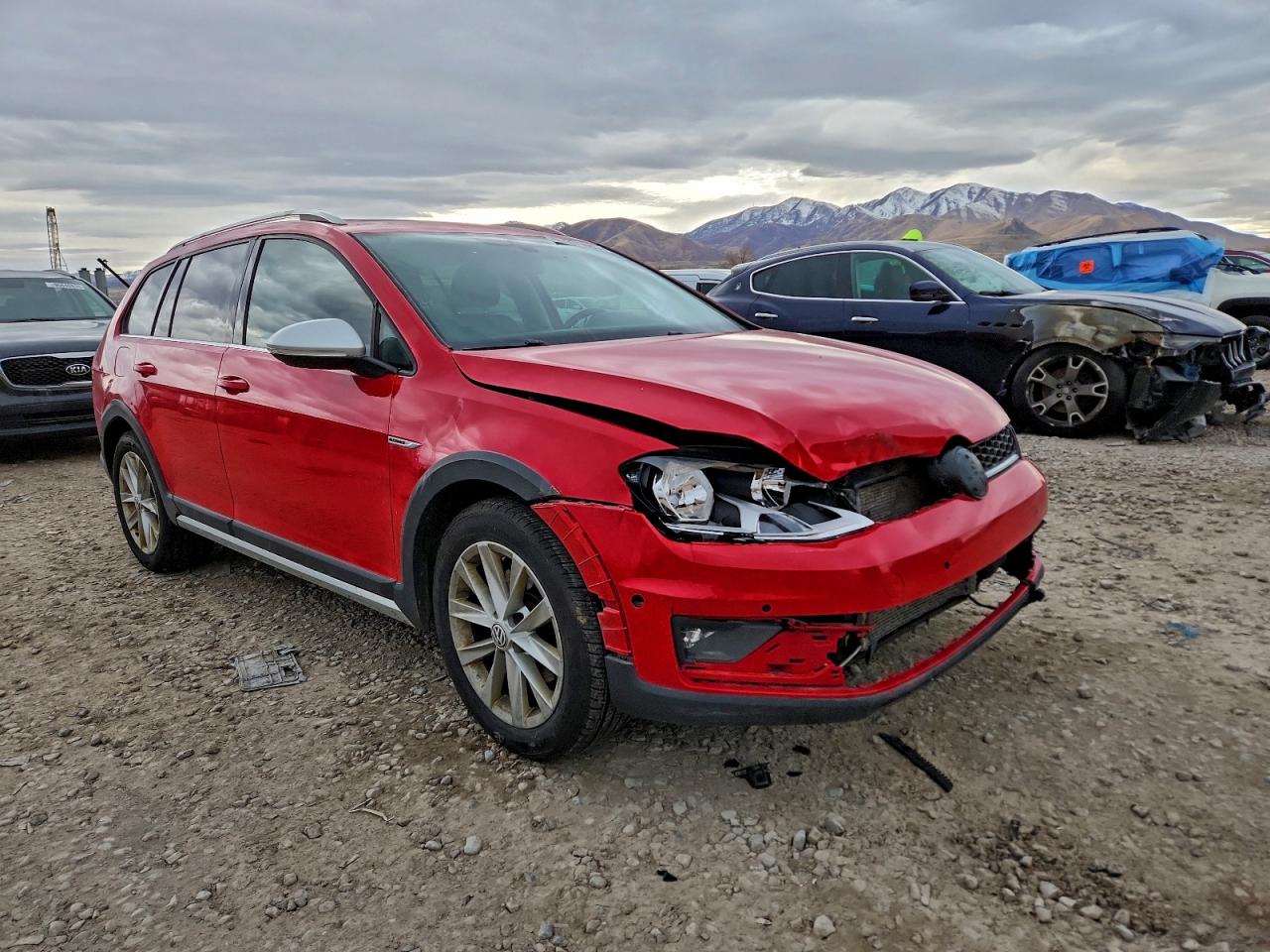 2017 VOLKSWAGEN GOLF ALLTRACK S photo 4