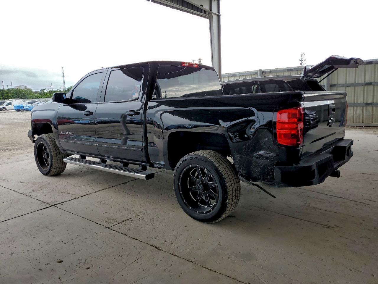 2015 CHEVROLET SILVERADO C1500 LT photo 3