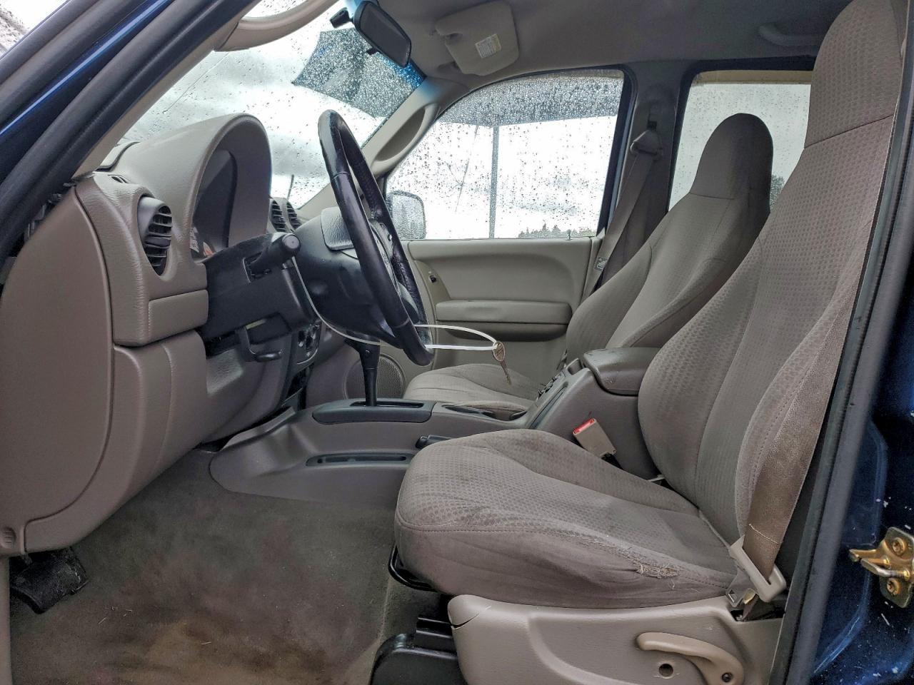 2003 JEEP LIBERTY SPORT photo 13