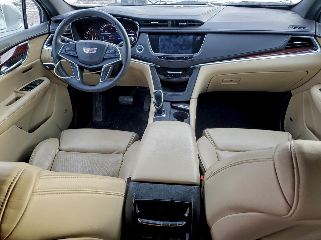 2017 CADILLAC XT5 LUXURY photo 8