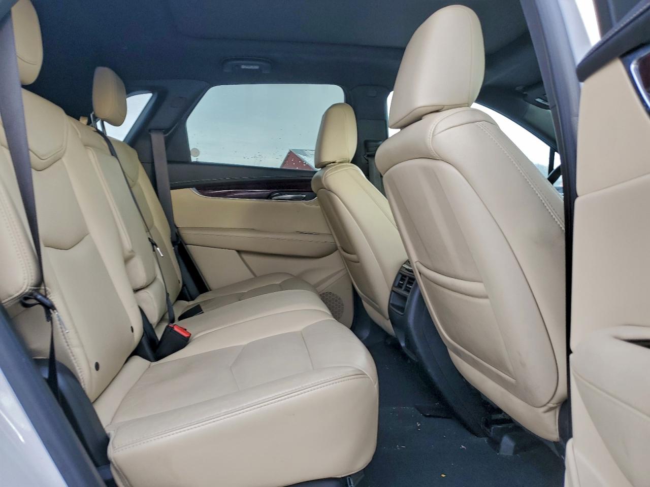 2017 CADILLAC XT5 LUXURY photo 11