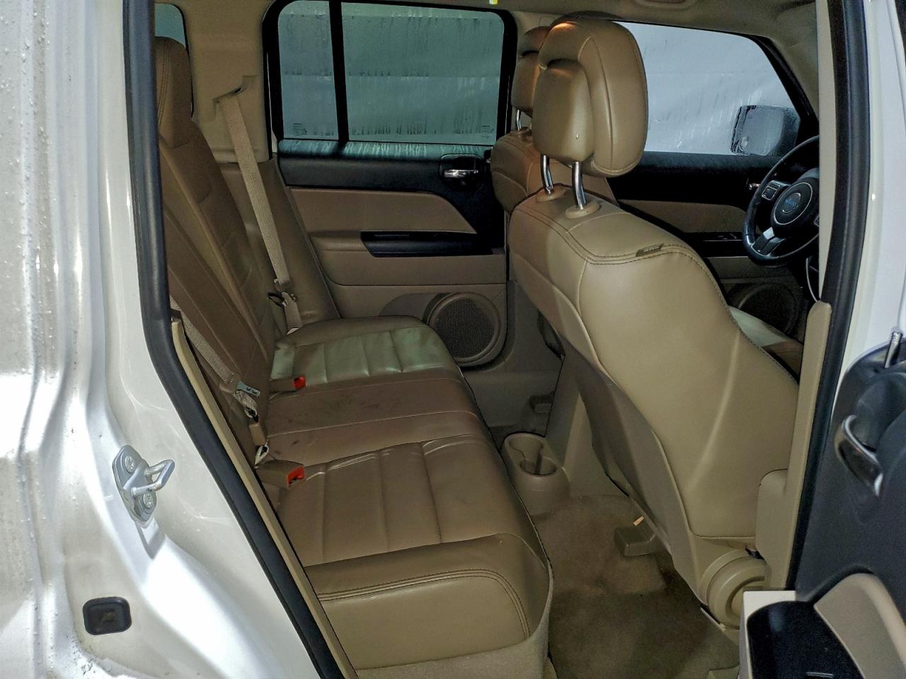 2015 JEEP PATRIOT LATITUDE photo 31
