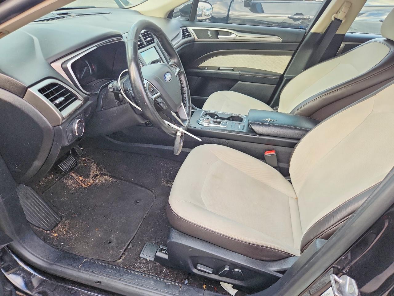 2019 FORD FUSION SE photo 13