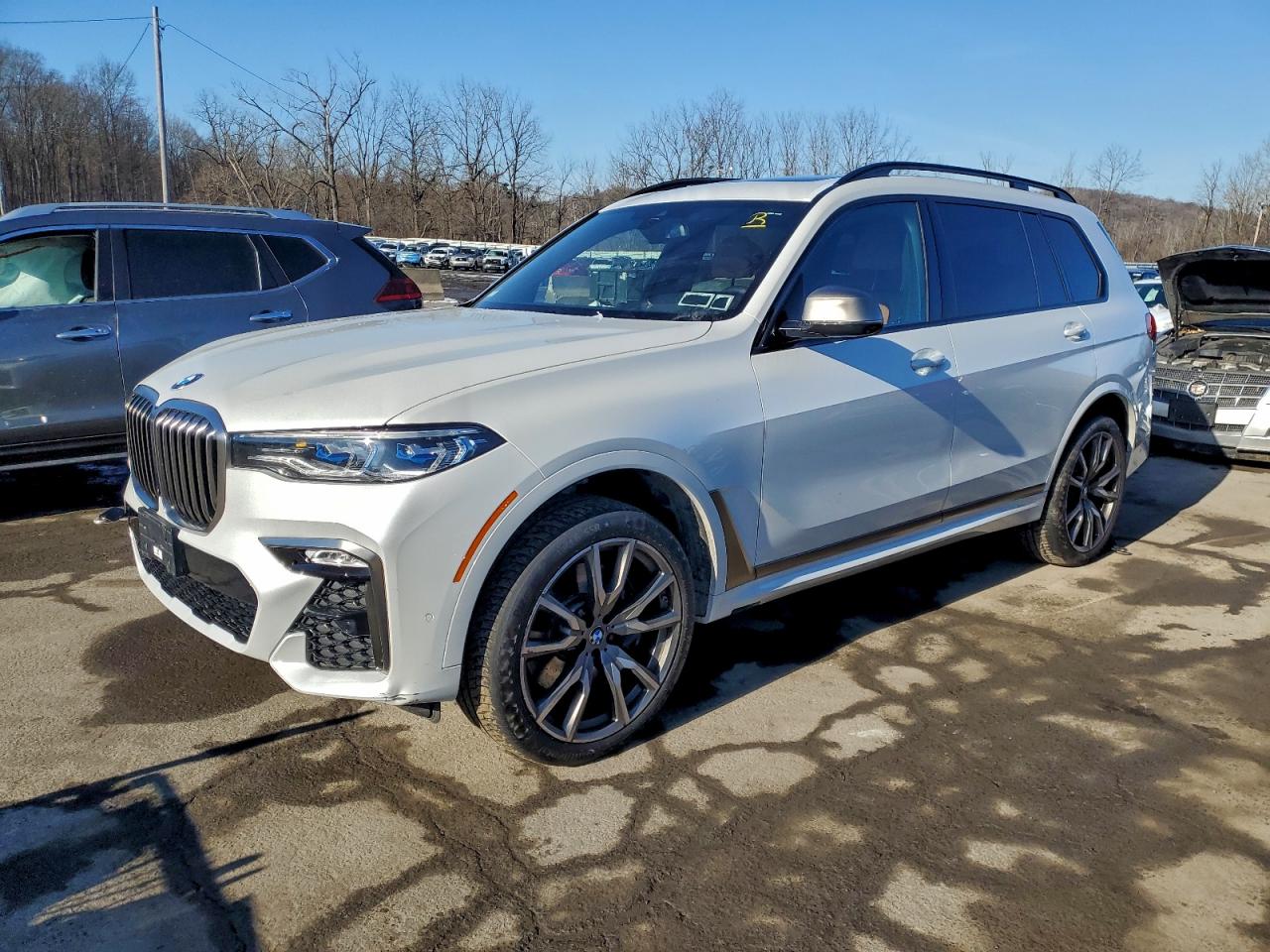 2022 BMW X7
