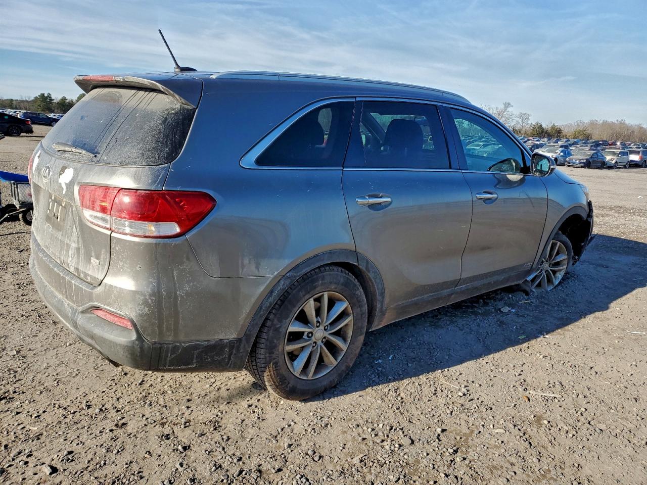 2017 KIA SORENTO LX photo 7