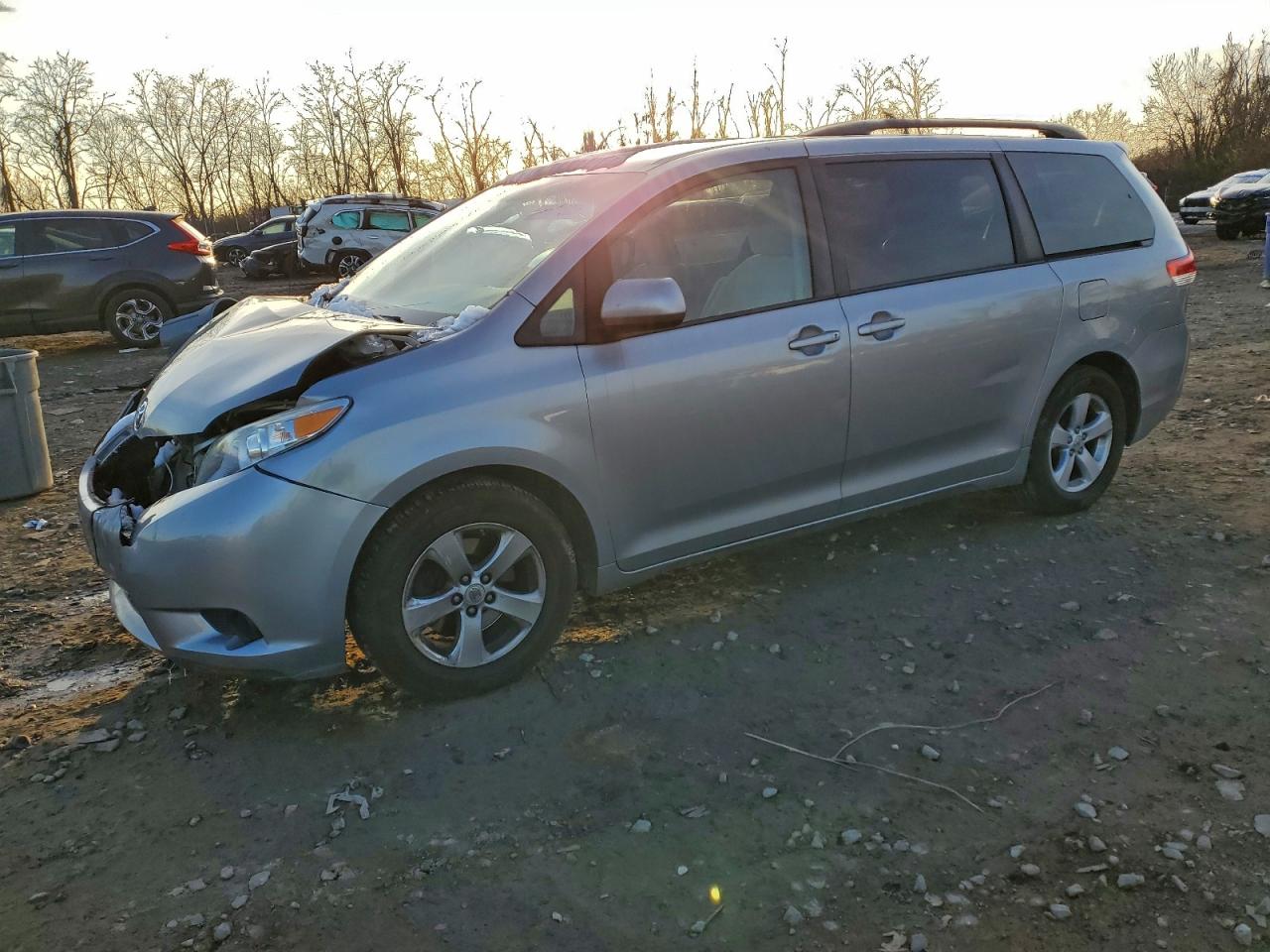 2013 TOYOTA SIENNA