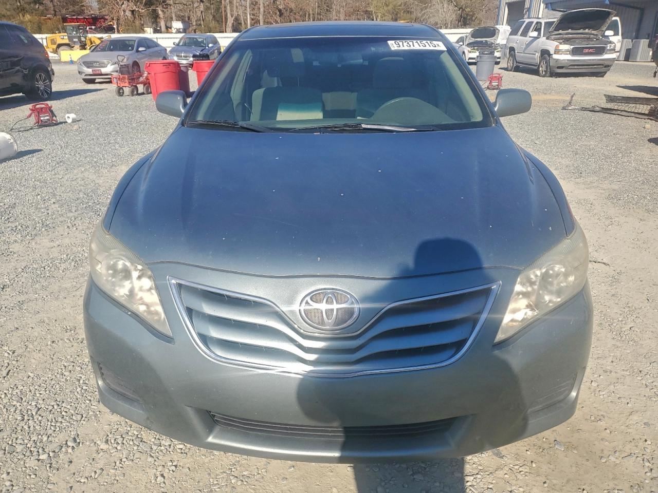 2010 TOYOTA CAMRY BASE photo 9