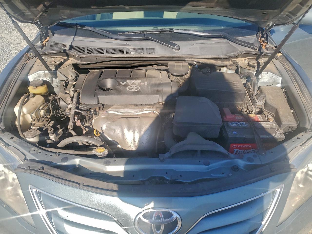 2010 TOYOTA CAMRY BASE photo 21