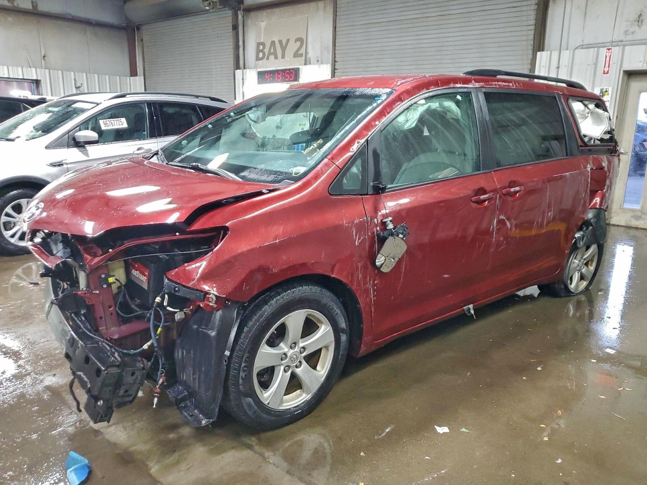 2017 TOYOTA SIENNA