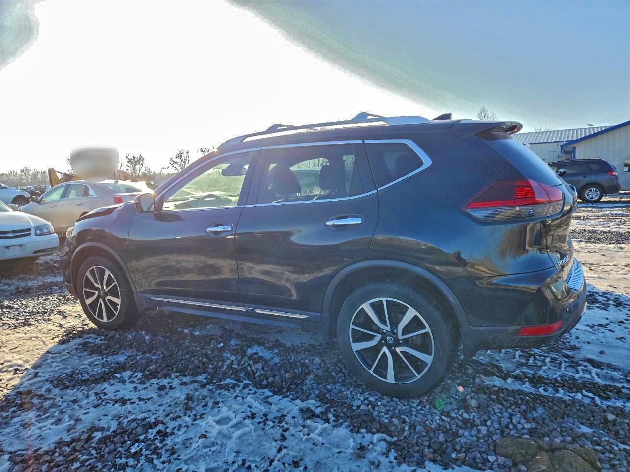 2020 NISSAN ROGUE S photo 5