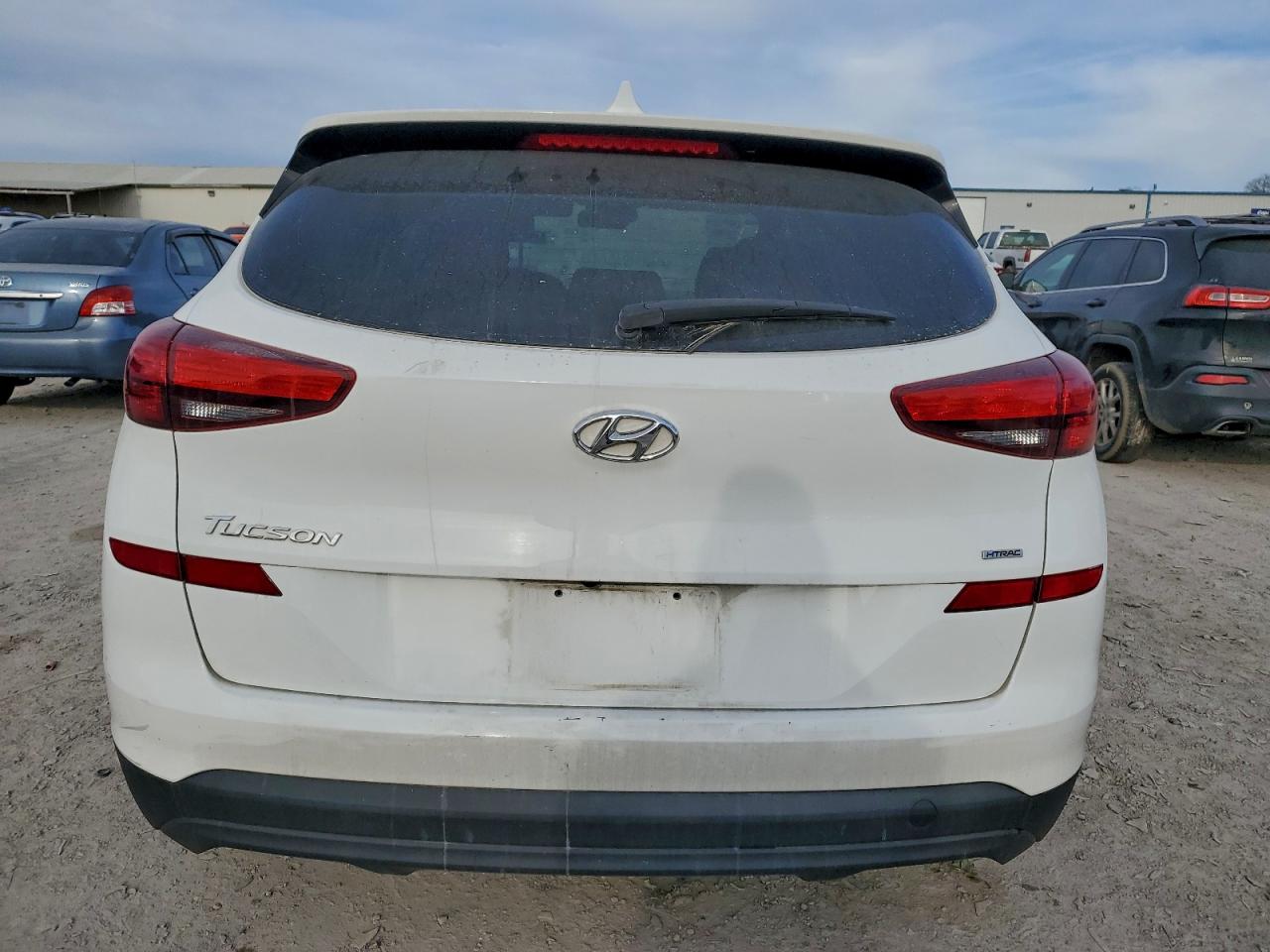 2020 HYUNDAI TUCSON SE photo 11