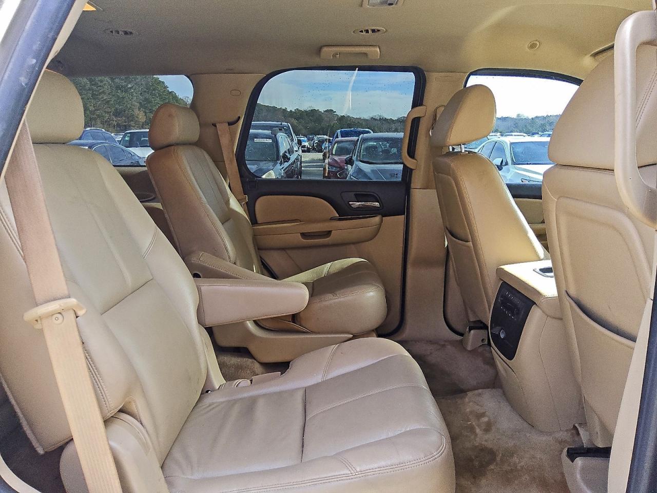 2008 CHEVROLET TAHOE C1500 photo 11