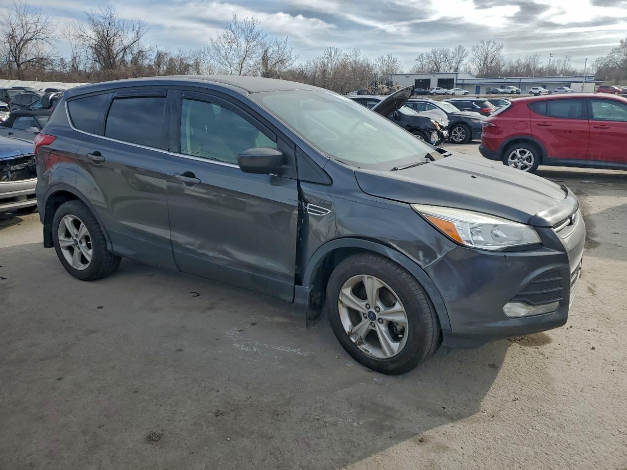 2016 FORD ESCAPE SE photo 4