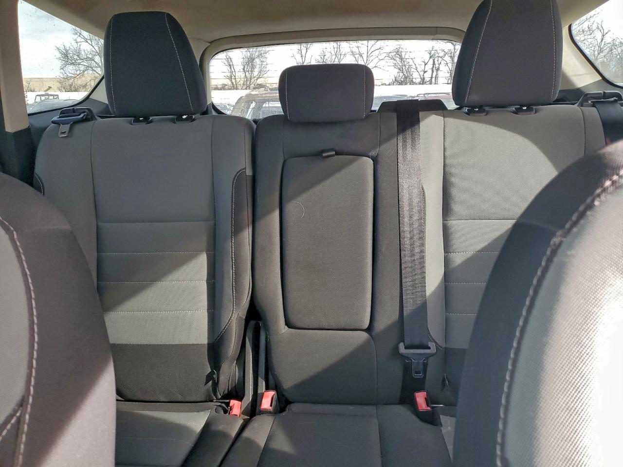 2016 FORD ESCAPE SE photo 10