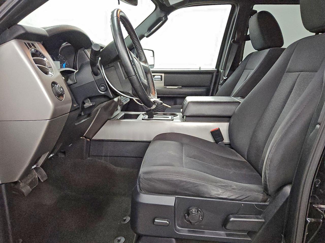 2017 FORD EXPEDITION EL XLT photo 7