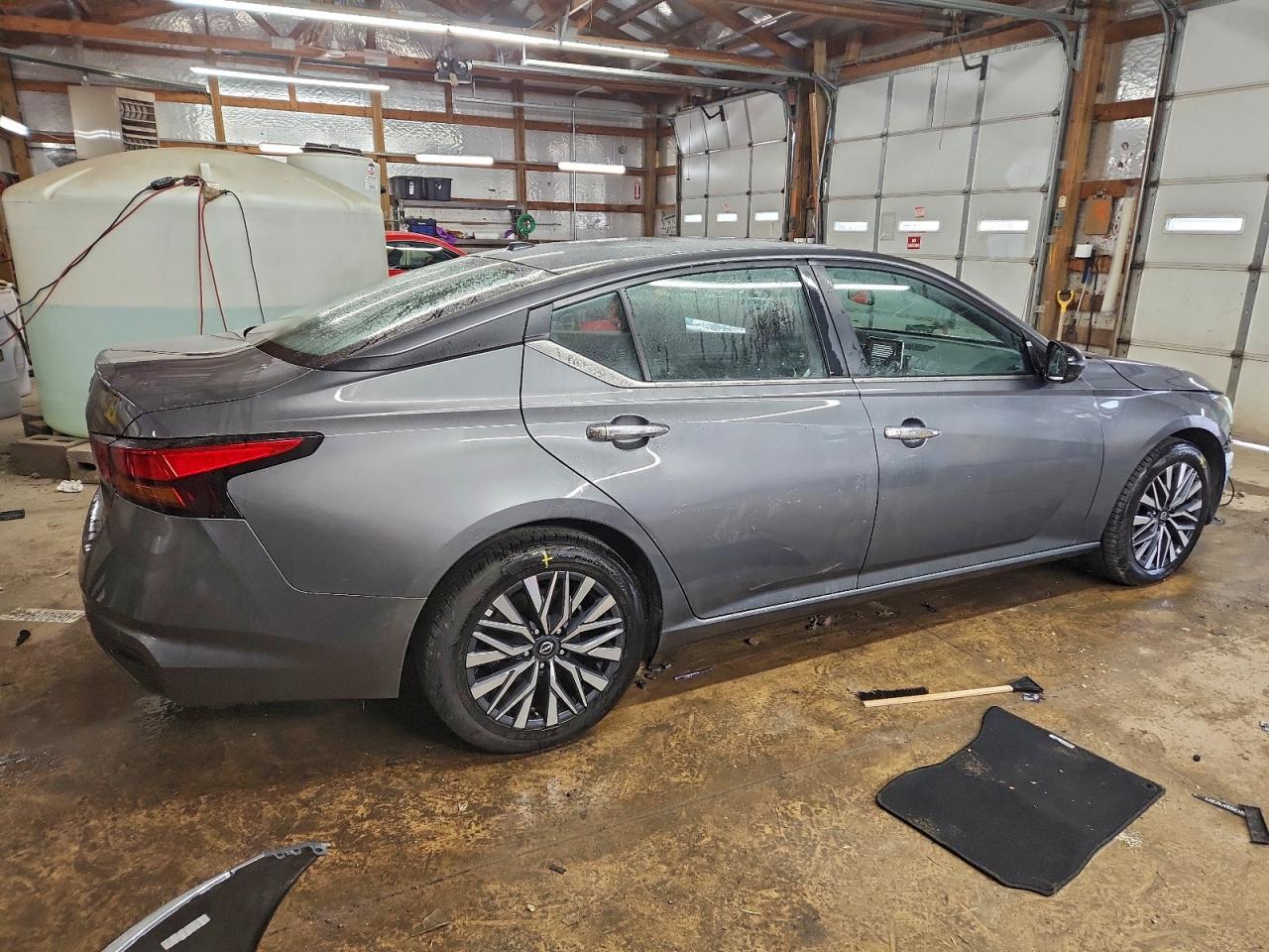 2025 NISSAN ALTIMA SV photo 3