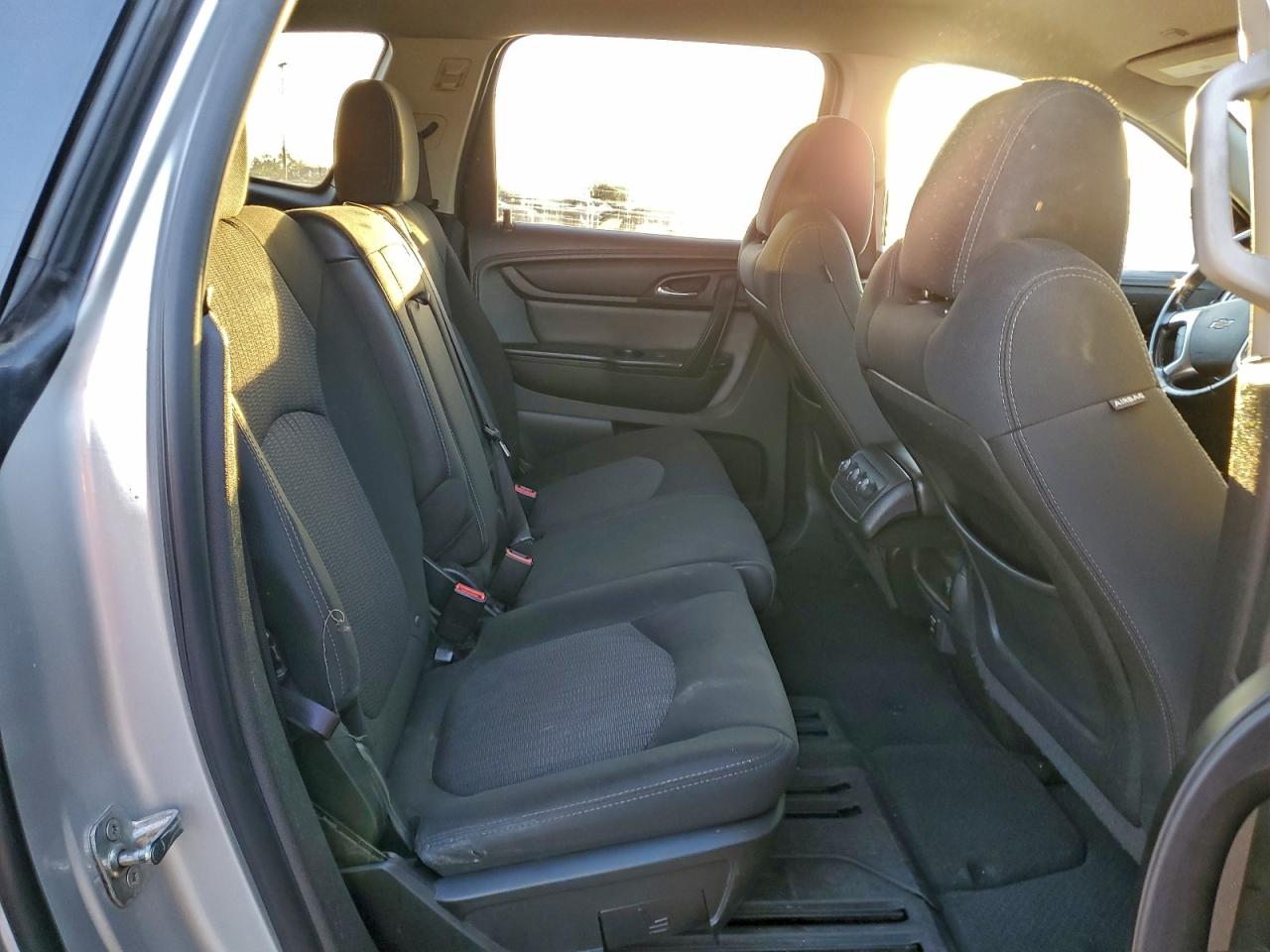 2014 CHEVROLET TRAVERSE LT photo 11