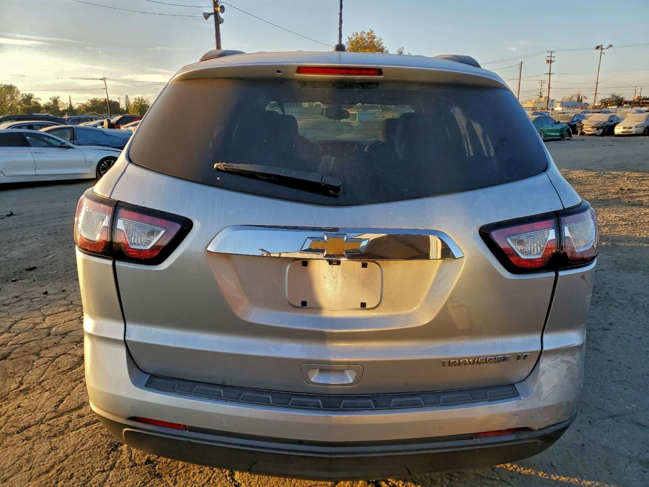 2014 CHEVROLET TRAVERSE LT photo 6